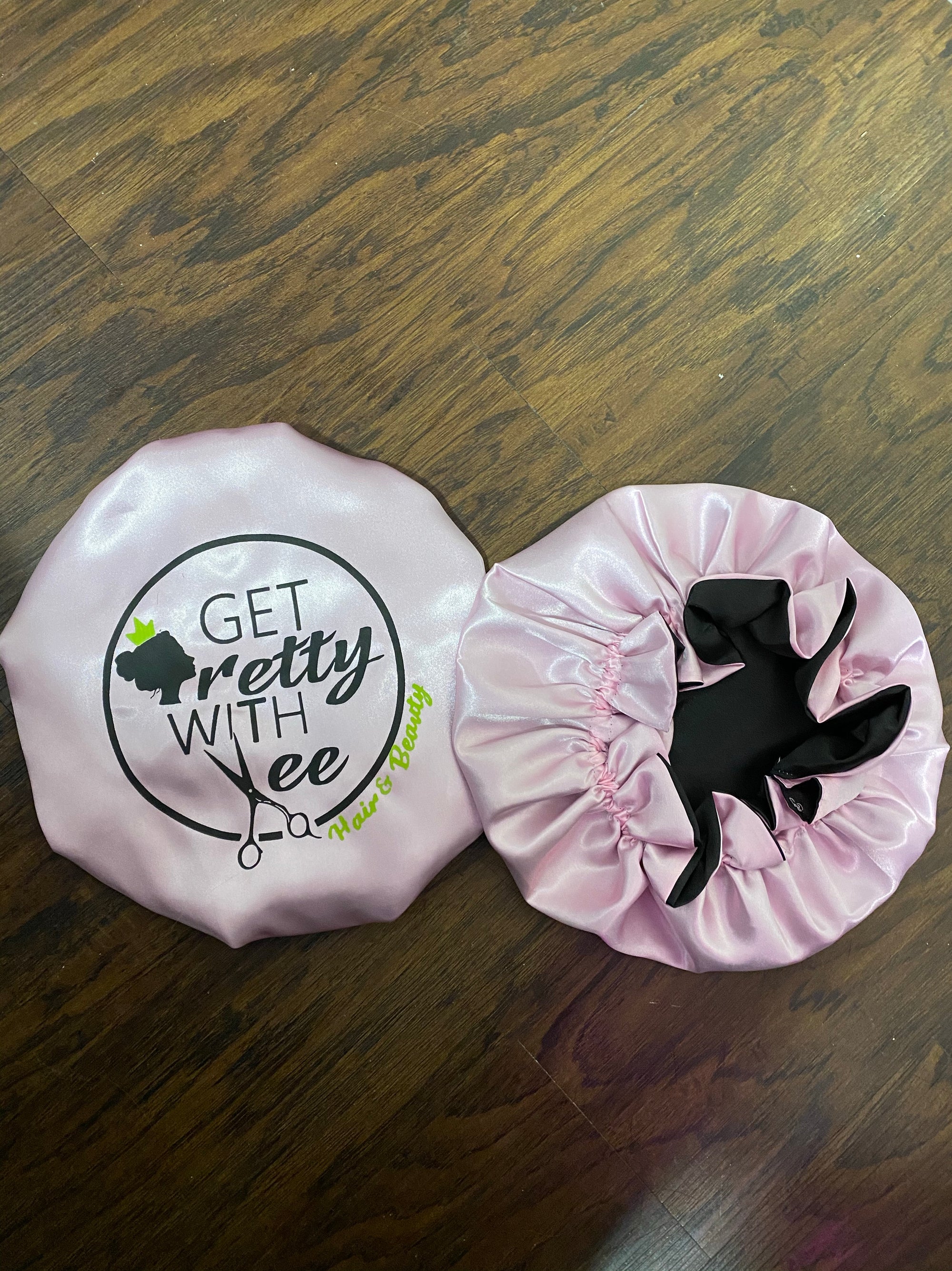 Silk double lined bonnet 💓